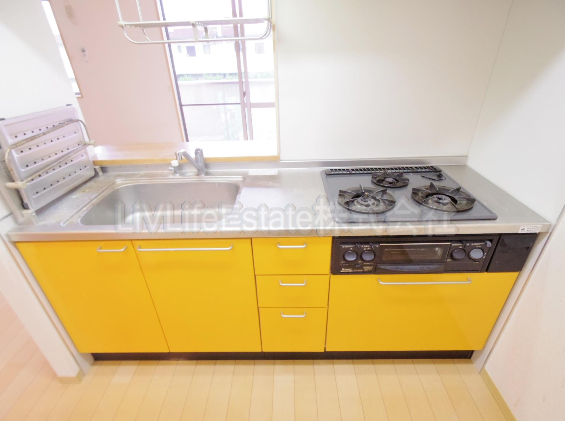 東大和市中央２丁目のアパートのキッチン