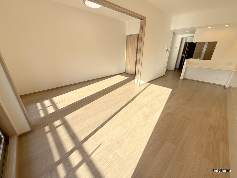 プレジオ梅田　仲介手数料無料の居間・リビング