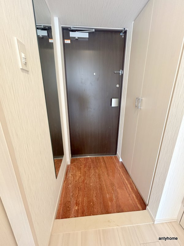 プレジオ梅田　仲介手数料無料の玄関