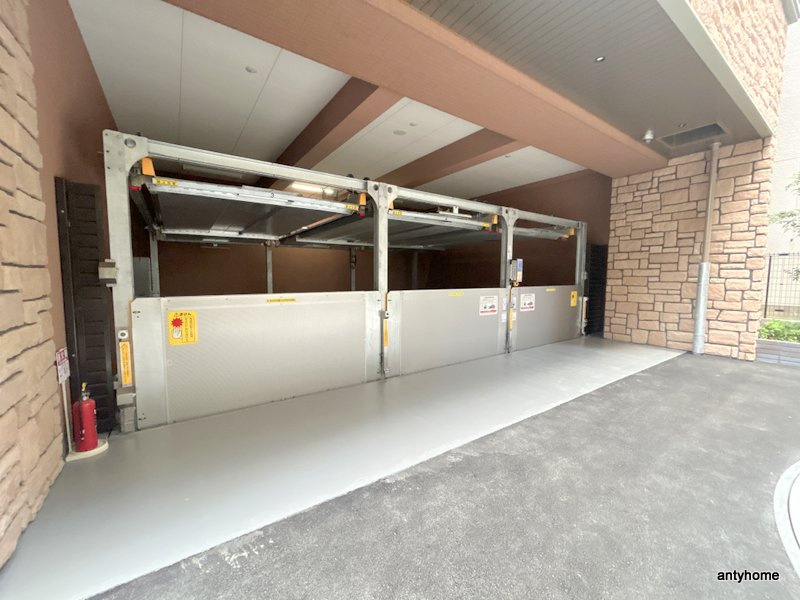 プレジオ梅田　仲介手数料無料の駐車場