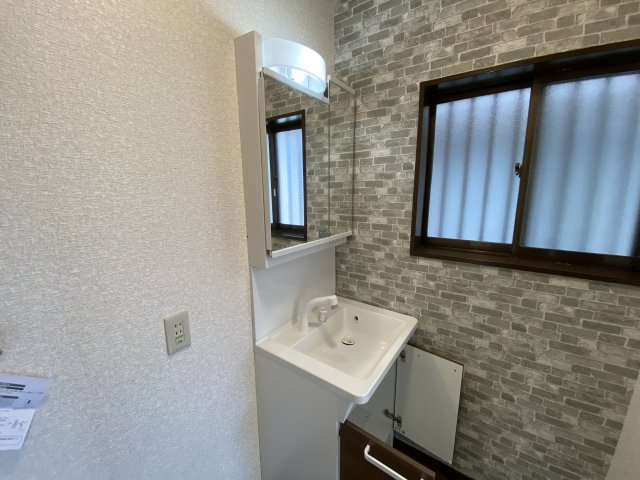 大谷流中古戸建の独立洗面台