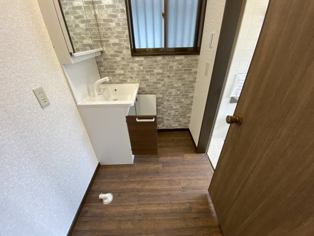 大谷流中古戸建の脱衣所