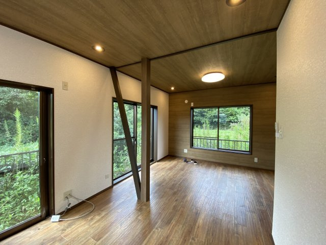 大谷流中古戸建の居間・リビング