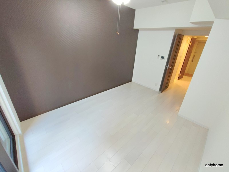 Luxe新大阪1　仲介手数料無料の居間・リビング