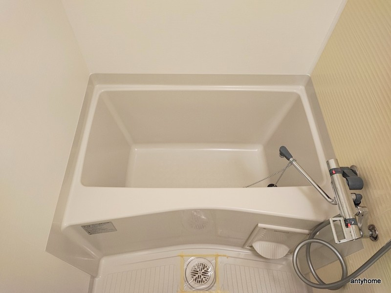 Luxe新大阪1　仲介手数料無料の浴室