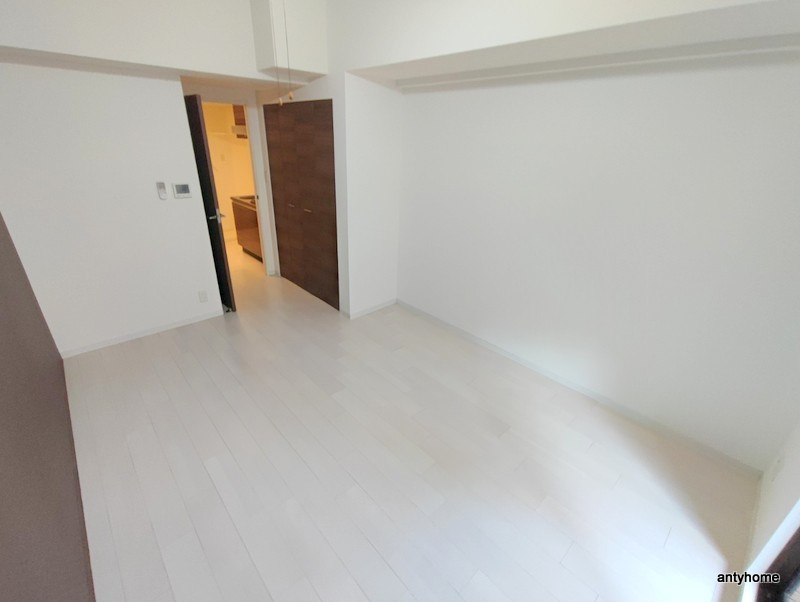 Luxe新大阪1　仲介手数料無料の寝室