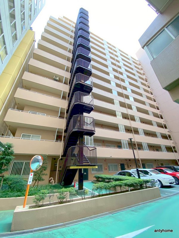 新大阪グランドハイツ1号棟　仲介手数料無料の外観