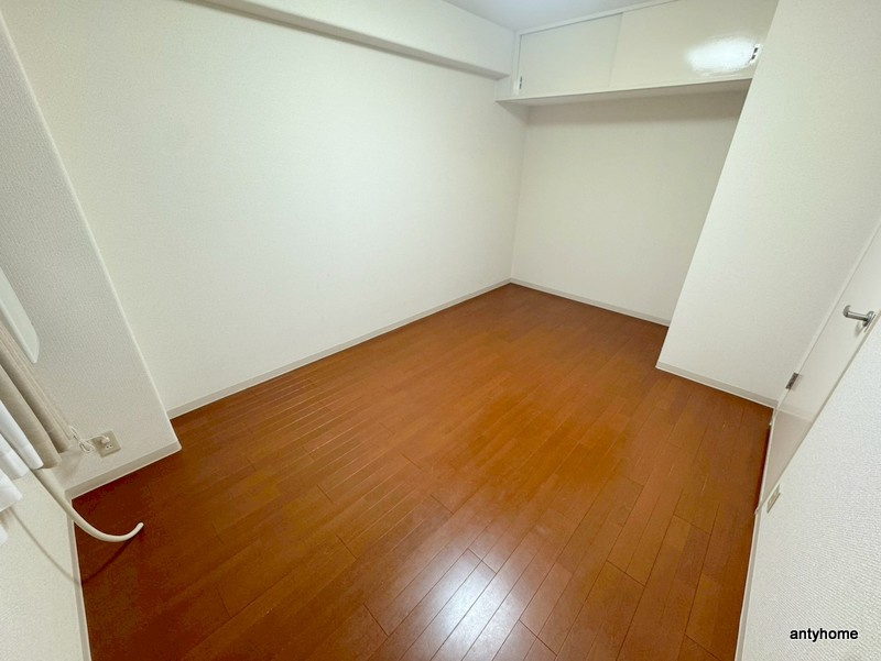 新大阪グランドハイツ1号棟　仲介手数料無料の洋室