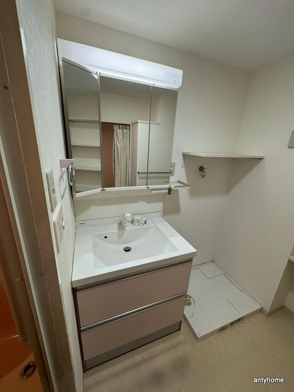 新大阪グランドハイツ1号棟　仲介手数料無料の洗面所