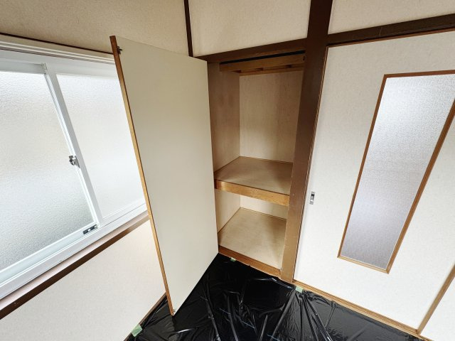 テラス高村B棟の収納