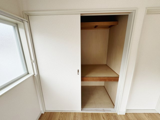 テラス高村B棟の収納