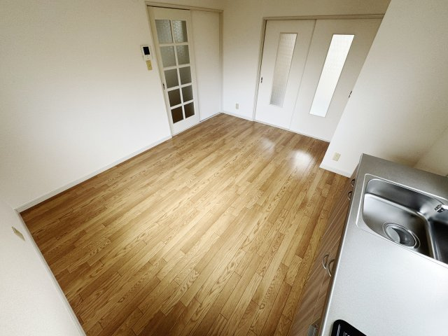 テラス高村B棟の居間・リビング