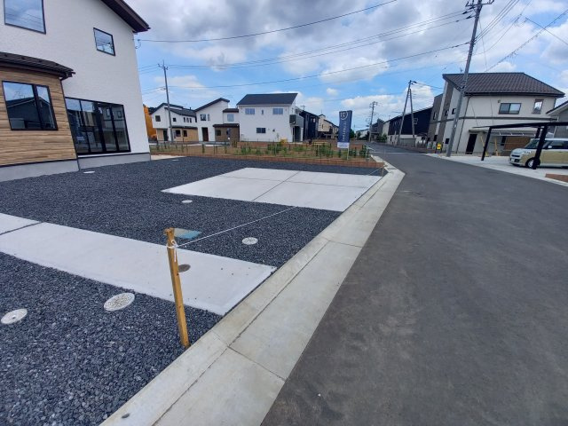 水戸市河和田　1期の前面道路含む現地写真|前面道路含む現地写真です