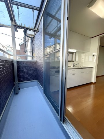 板橋区四葉2丁目　旧分譲地内　内外装リフォーム　中古戸建のバルコニー