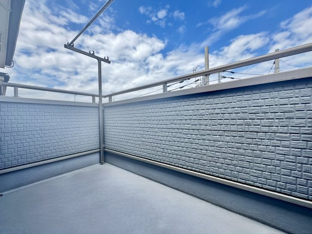 板橋区四葉2丁目　旧分譲地内　内外装リフォーム　中古戸建のバルコニー