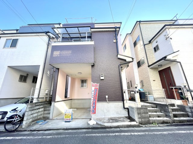 板橋区四葉2丁目　旧分譲地内　内外装リフォーム　中古戸建の外観