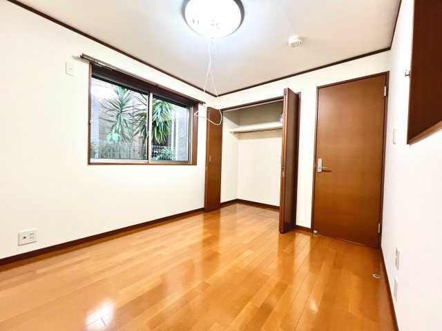 板橋区四葉2丁目　旧分譲地内　内外装リフォーム　中古戸建の洋室