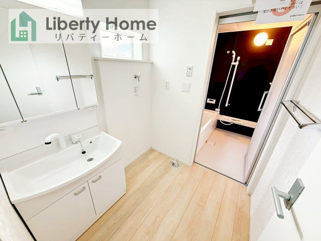 土浦市中第8　新築戸建の脱衣所