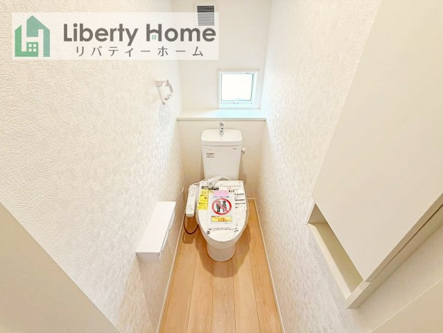 土浦市中第8　新築戸建のトイレ
