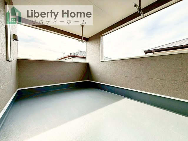 土浦市中第8　新築戸建のバルコニー