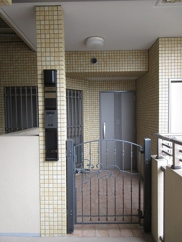 サンクタス南千里の設備|専用ポーチ　※前回募集時／２０２３年６月の写真