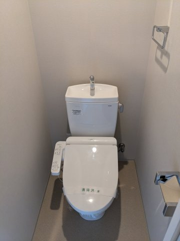 プロスパー江坂479のトイレ|203