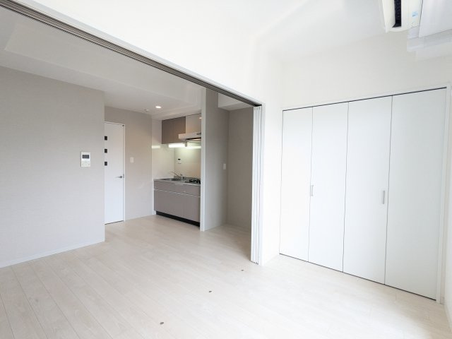 プロスパー江坂479の居間・リビング