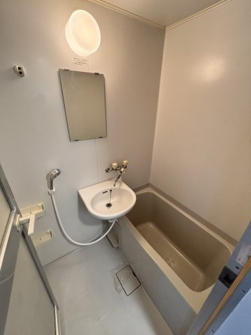 ミューズ上山手の浴室