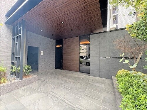 グランアッシュ江坂のエントランス|エントランス