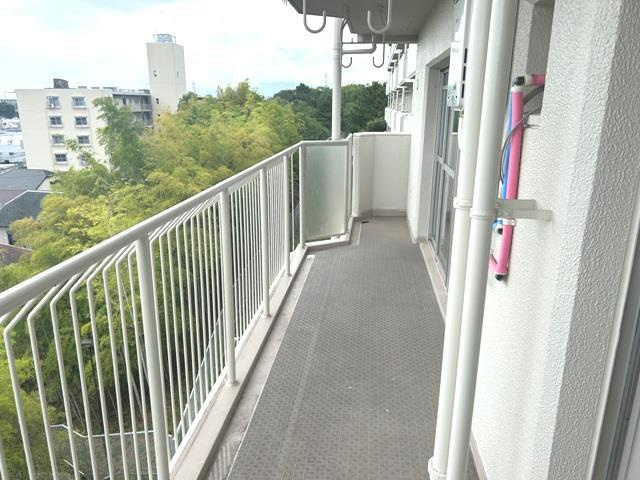 江坂住宅壱号棟　のバルコニー