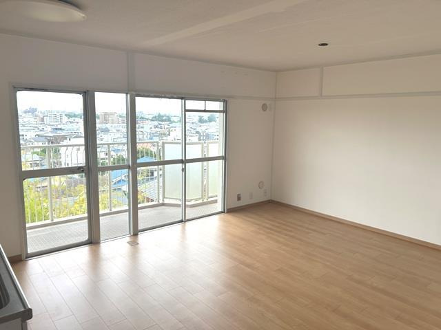 江坂住宅壱号棟　の居間・リビング