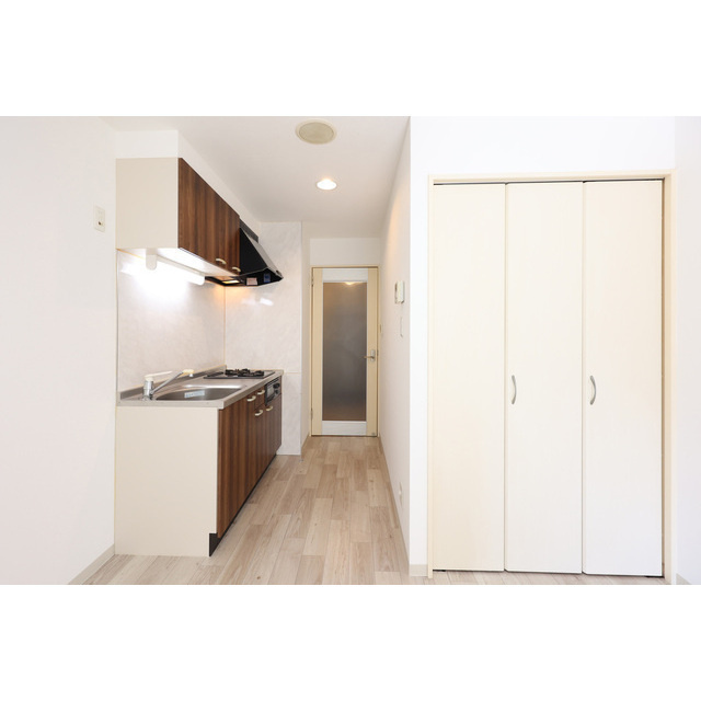 Gramercy Juso-higashi 1st