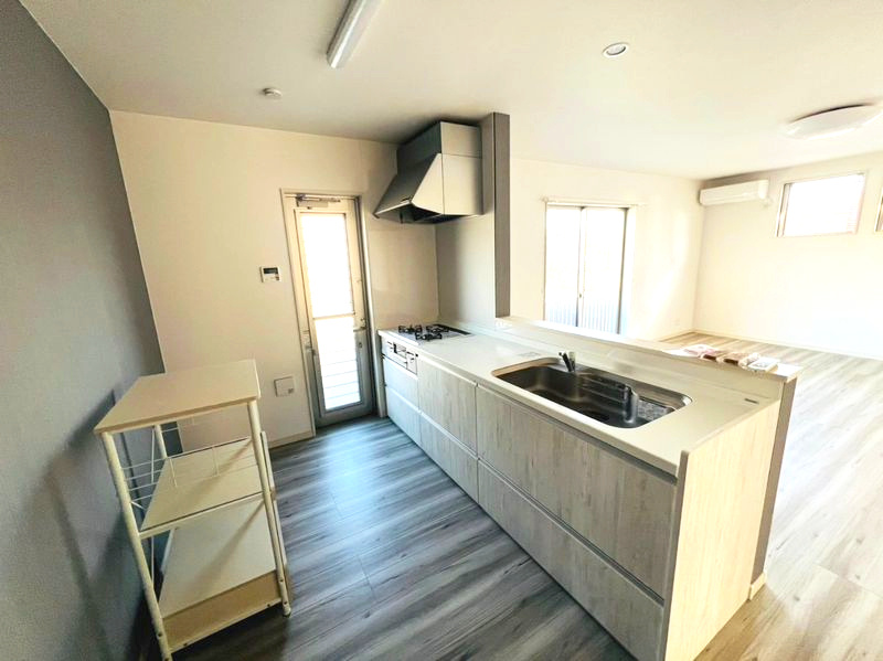 南足柄市飯沢　築浅平屋戸建てのキッチン|お料理しやすいキッチンです