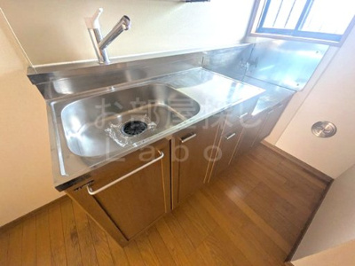 【キッチン】 | ヴィラ・シャルマン