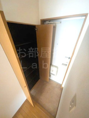 【玄関】 | ヴィラ・シャルマン