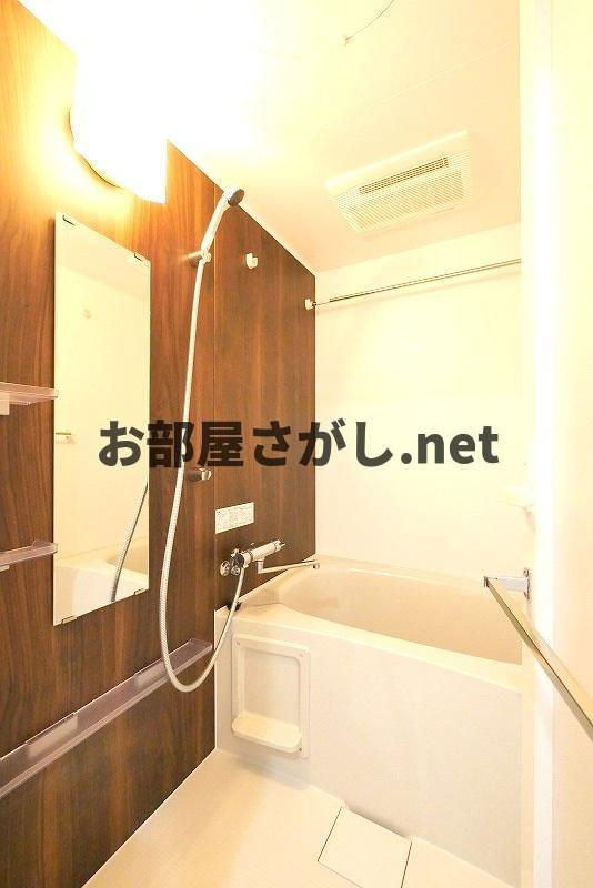 フュージョナル東墨田【ペットOK＆駐車場ありのデザイナーズ／12月上旬入居可】の浴室