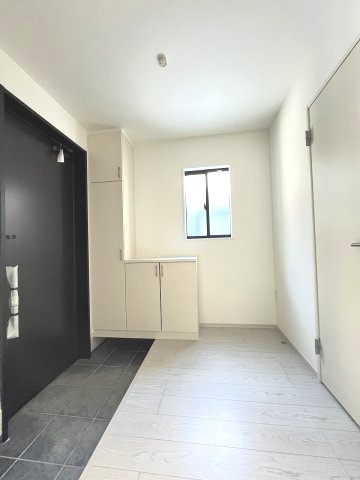 【玄関】 | 福岡市東区奈多2丁目5期　3号棟（全5棟）【仲介手数料無料・0円】 | 現地写真。