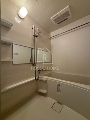 ソルレヴェンテ梅田の浴室