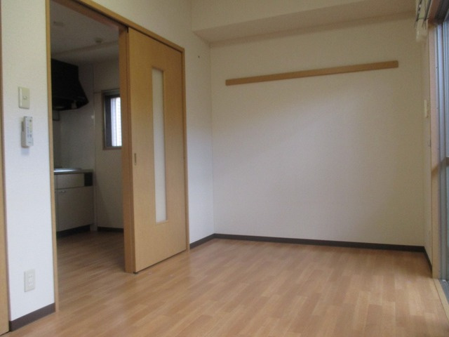 明るくキレイなお部屋です