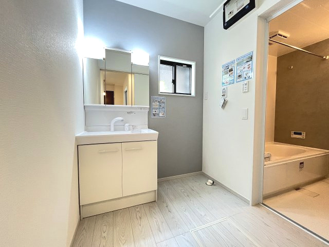 【洗面所】 | 福岡市東区奈多2丁目5期　4号棟（全5棟）【仲介手数料無料・0円】 | 施工例。施工例は完成時と異なる場合があります。