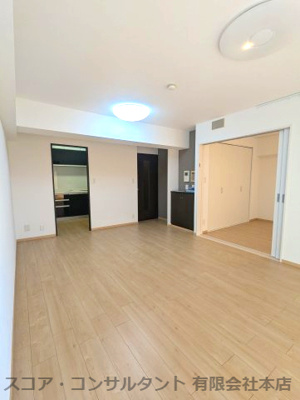 【居間・リビング】 | ライオンズマンション茅ヶ崎第3 | こちらのリビングで趣味の時間をお楽しみください