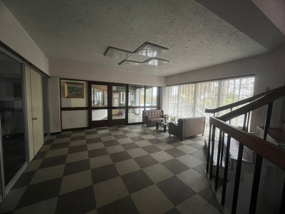 【ロビー】 | 仙石高原マンション | 落ち着いた広いラウンジです。