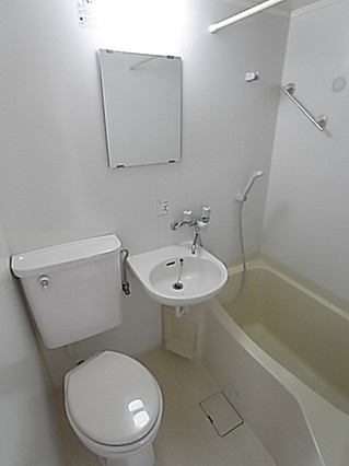 マンション桂の浴室