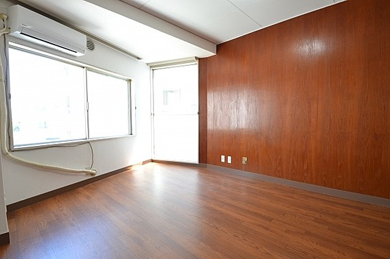 マンション桂の居間・リビング