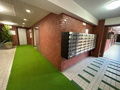 【エントランス】 | ローヤル若葉