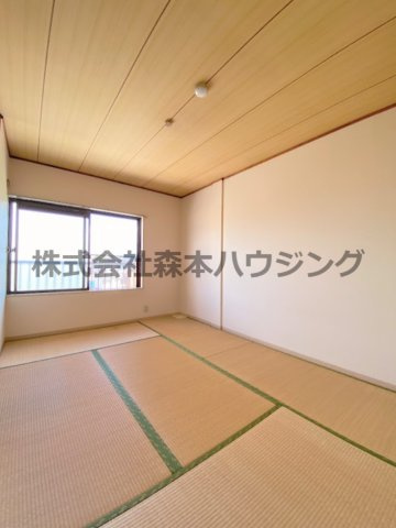 【和室】 | 　交野ロイヤルコート | 和室がひろがる居住スペース