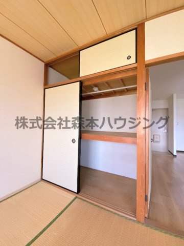 【収納】 | 　交野ロイヤルコート | たっぷりとした収納スペースです