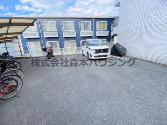【駐車場】 | 　交野ロイヤルコート | 駐車場があります