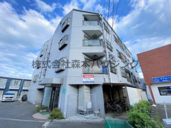 【外観】 | 　交野ロイヤルコート | 外観は落ち着いています