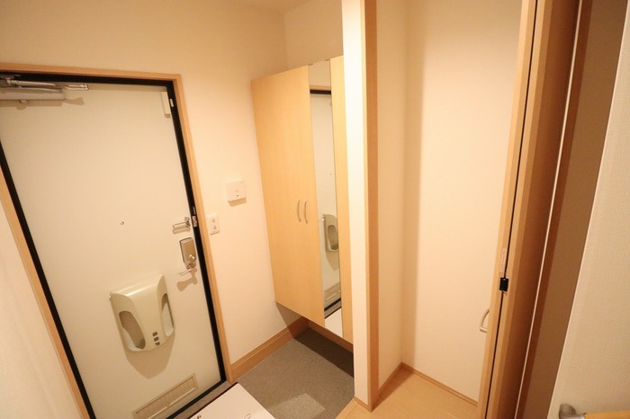 スバルコーポＣの玄関|シューズボックス・玄関収納